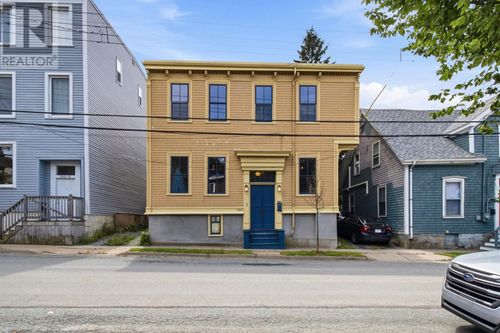 2048 Creighton St, Halifax, NS, B3K3R2 | Card Image