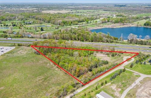 57998 Frost Rd, Lenox, MI, 48048-3118 | Card Image