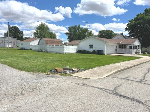 1216 N Cherry St, Rushville, IN, 46173-1104 | Card Image