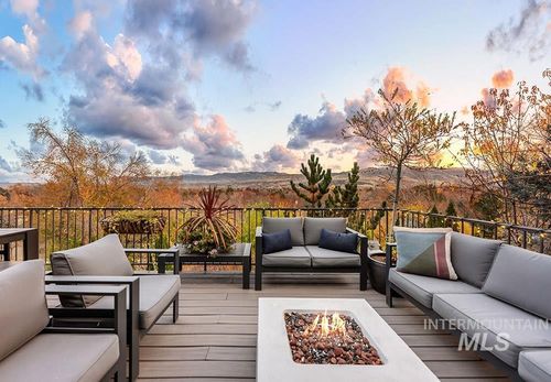 256 E Lake Rim Ln, Boise, ID, 83716-5258 | Card Image