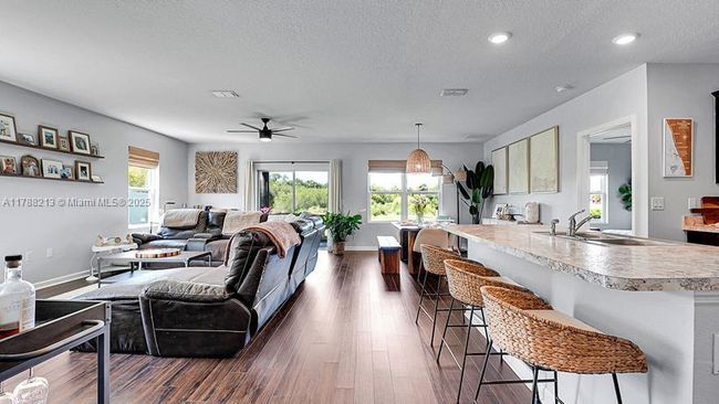 3113 Yellowstone Cir, House other with 3 bedrooms, 2 bathrooms and null parking in Fort Pierce FL | Image 4