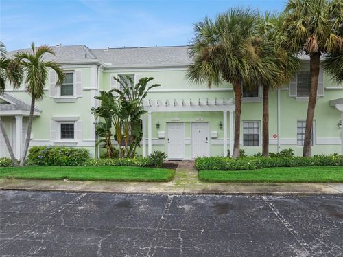 4779 Coquina Key Dr Se, ST PETERSBURG, FL, 33705-4812 | Card Image