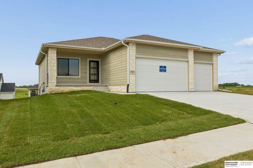 21439 Y St, Elkhorn, NE, 68022-5515 | Card Image