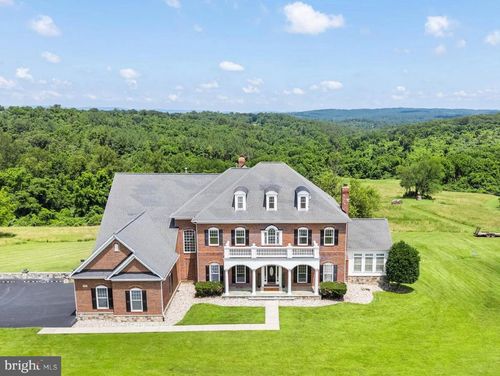 22077 Oatlands Rd, ALDIE, VA, 20105-1713 | Card Image