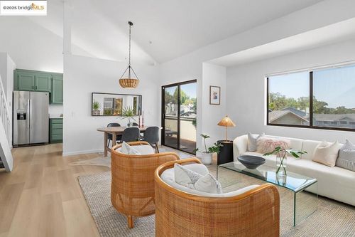 46 Birchwood Dr, Novato, CA, 94947-5309 | Card Image