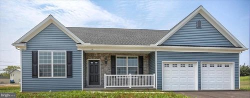 61 Bennington Way, CARLISLE, PA, 17013-1704 | Card Image