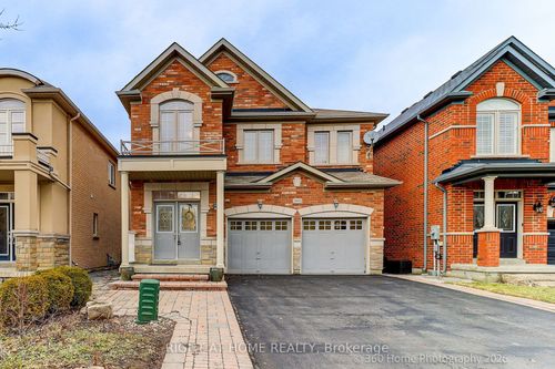 1045 Bob Scott Crt, Newmarket, ON, L3X3L5 | Card Image