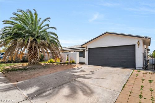 836 Cherry Dr, Henderson, NV, 89002-8455 | Card Image