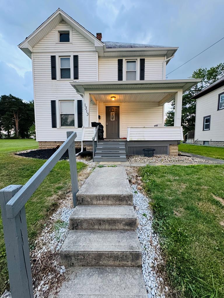 Woodlawn Ave, Bucyrus, OH 44820