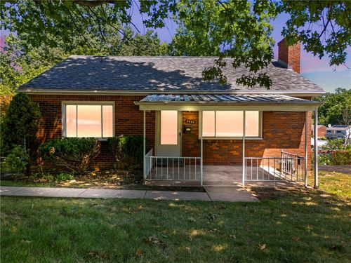 4545 Echo Glen Dr, Pittsburgh, PA, 15236-4813 | Card Image