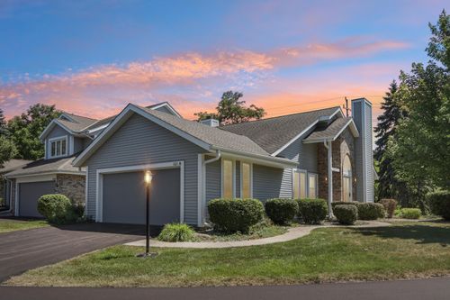 101 E Sutton Pl, Waukesha, WI, 53188-4025 | Card Image