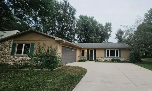 4114 Tamarack Drive, Fort Wayne, IN, 46835 | Card Image