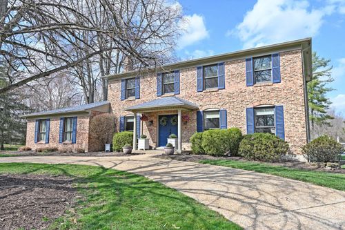 8736 Tiburon Dr, Montgomery, OH, 45249-3533 | Card Image