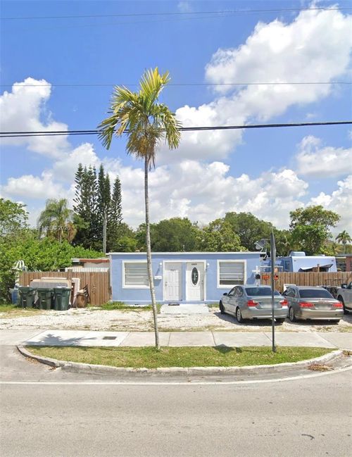 5925 Sw 64th St, South Miami, FL, 33143-3516 | Card Image