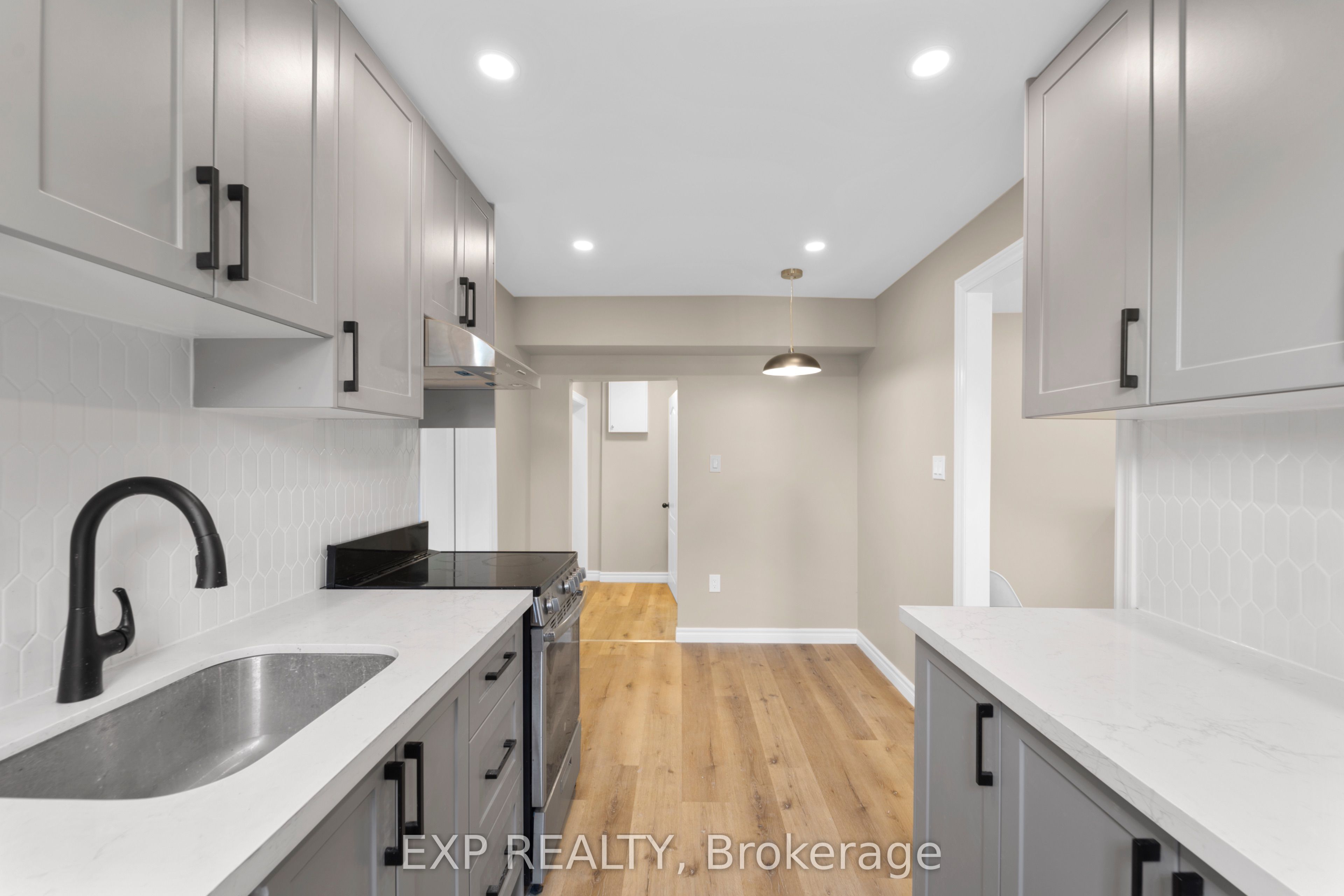 Residential Lease in Brighton 4