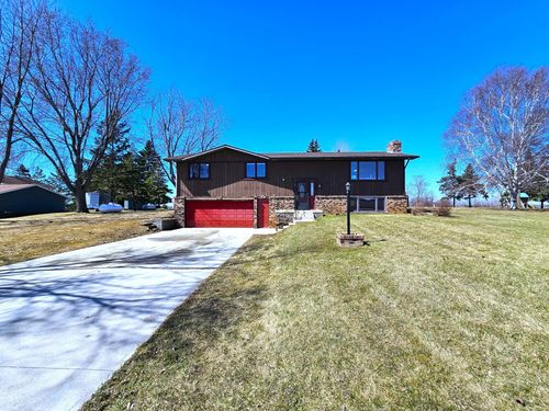17132 River Oaks Blvd, Fergus Falls, MN, 56537-7623 | Card Image