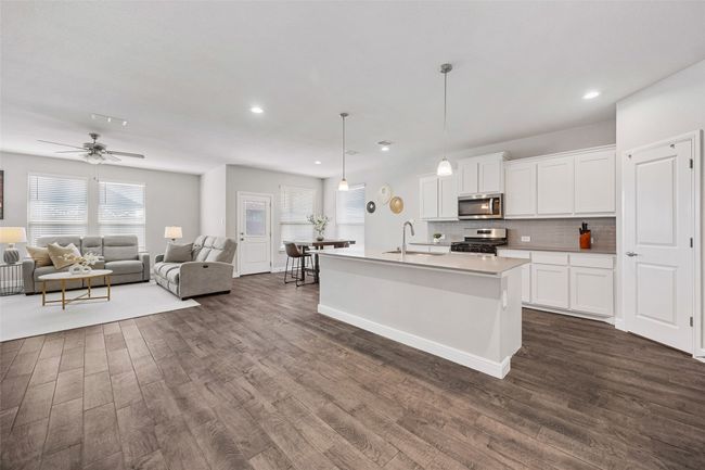 15532 Balham Pass, House other with 4 bedrooms, 2 bathrooms and null parking in Justin TX | Image 16