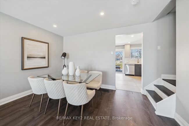 710A Krosno Blvd, House attached with 3 bedrooms, 2 bathrooms and 2 parking in Pickering ON | Image 6