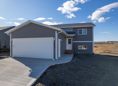 661 Liberty Park Dr, Box Elder, SD, 57719-3700 | Card Image