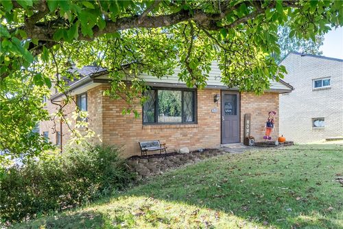 6101 Broad St, South Park, PA, 15129-9617 | Card Image