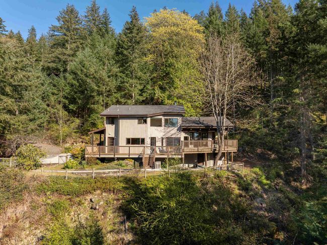 1557 White Sails Dr, House other with 3 bedrooms, 3 bathrooms and 4 parking in Bowen Island BC | Image 33