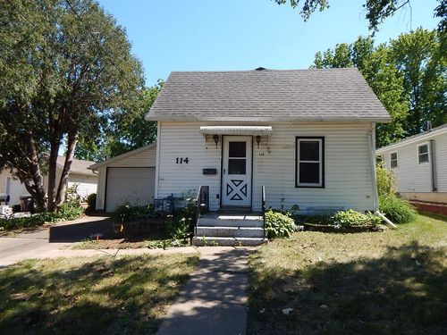 114 Erie Street, Maquoketa, IA, 52060 | Card Image