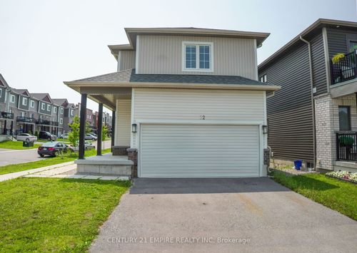 32 Mabern St, Barrie, ON, L9J0J2 | Card Image