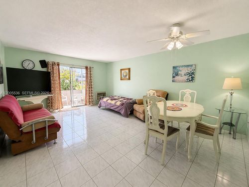 102-16701 Ne 13th Ave, Miami, FL, 33162-2707 | Card Image