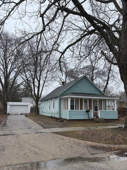 1846 Mills Ave, North Muskegon, MI, 49445-3116 | Card Image