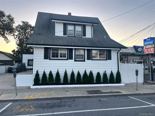 upper-29 S Central Avenue, Hempstead, NY, 11580 | Card Image