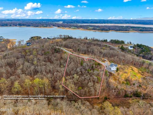 1530 Waterside Cove Dr, Dandridge, TN, 37725-5319 | Card Image
