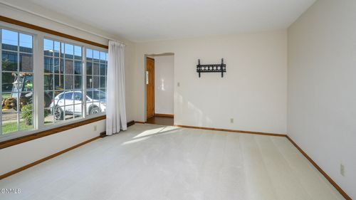 402 Divide Avenue, Bismarck, ND, 58501 | Card Image