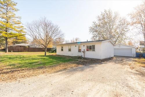 706 Wall St, Lexington, IL, 61753-1271 | Card Image