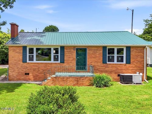 818 Guy Collins Rd, Morristown, TN, 37813-3709 | Card Image