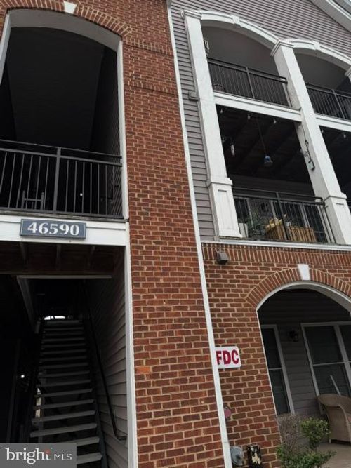 302-46590 Drysdale Ter, STERLING, VA, 20165-4335 | Card Image