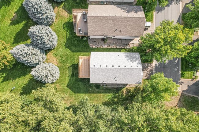 7371 Devin Ln, Townhouse with 3 bedrooms, 3 bathrooms and null parking in Shakopee MN | Image 37