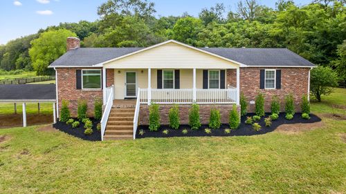 2105 52e Hwy, Portland, TN, 37148 | Card Image