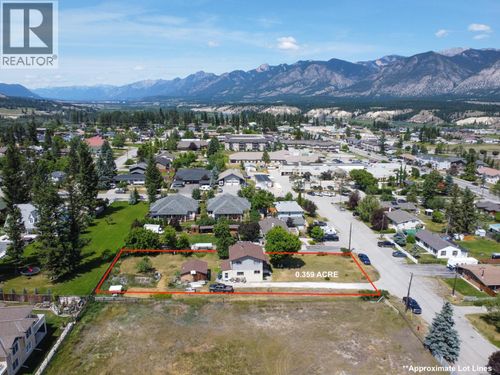 1012 11th Ave, Invermere, BC, V0A1K4 | Card Image