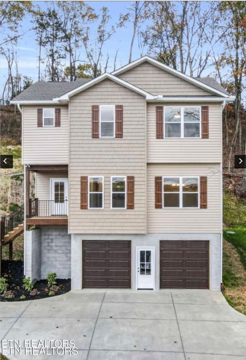 250 Clear Creek Way, Kodak, TN, 37764-2263 | Card Image