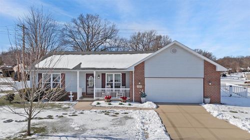 10904 Fallowfield Drive, Lebanon, IL, 62254 | Card Image