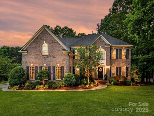105 Beech Bluff Dr, Mount Holly, NC, 28120-9273 | Card Image
