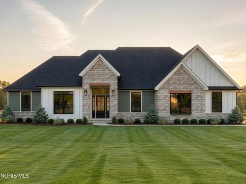 8513 Alyssa Way, Monclova, OH, 43542 | Card Image