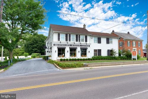 104-15 S State St, BROWNSTOWN, PA, 17508-5090 | Card Image