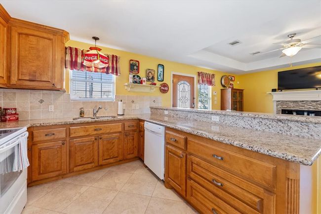 Guest house kitchen | Image 42