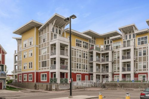 305-402 Marquis Lane Se, Calgary, AB, T3M2G7 | Card Image