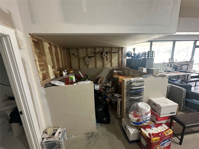 1231 Oak Grove Rd, Home with 4 bedrooms, 3 bathrooms and 6 parking in Luling TX | Image 12