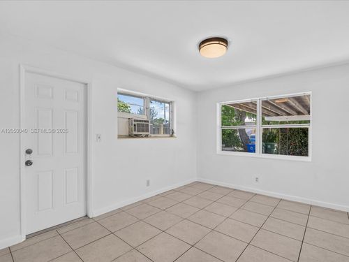 12-2513 Ne 33rd Ave, Fort Lauderdale, FL, 33305-1850 | Card Image