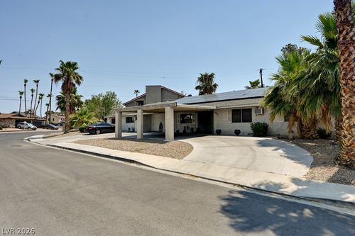 1951 Papago Ln, Las Vegas, NV, 89169-3352 | Card Image