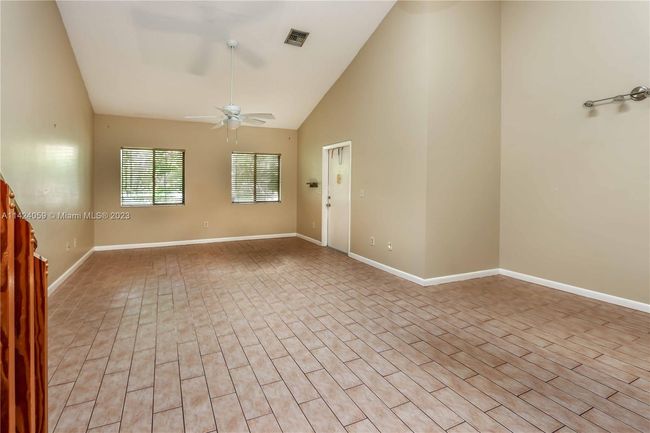 0 - 444 Se 14th St, Townhouse with 2 bedrooms, 2 bathrooms and null parking in Dania Beach FL | Image 11