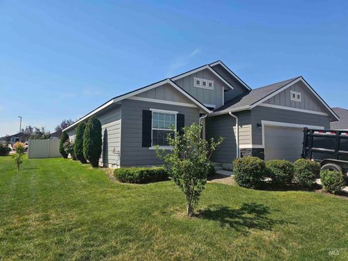 2733 W Midnight Dr, Kuna, ID, 83634-3014 | Card Image